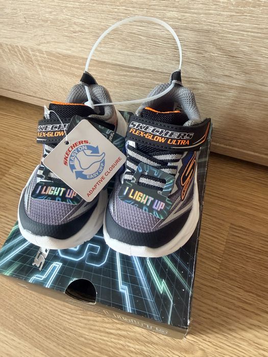 Incaltaminte copii skechers flex-glow ultra cu lumini
