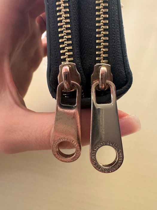 Дамско портмоне Guess