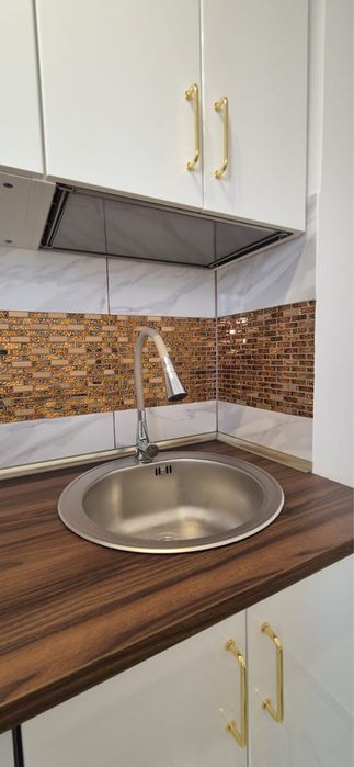 Garsonieră de închiriat.(Zona Titan)