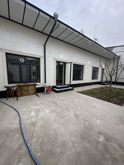 Уй сотилади уч кахрамон Гулистонда