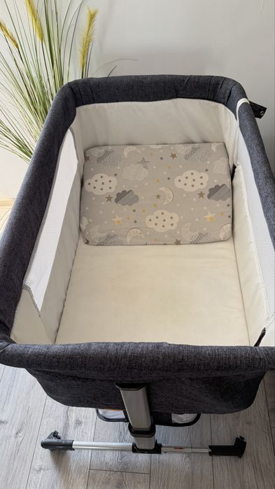 Pătuț Co-sleeper cu Saltea și Coș de Depozitare Gri