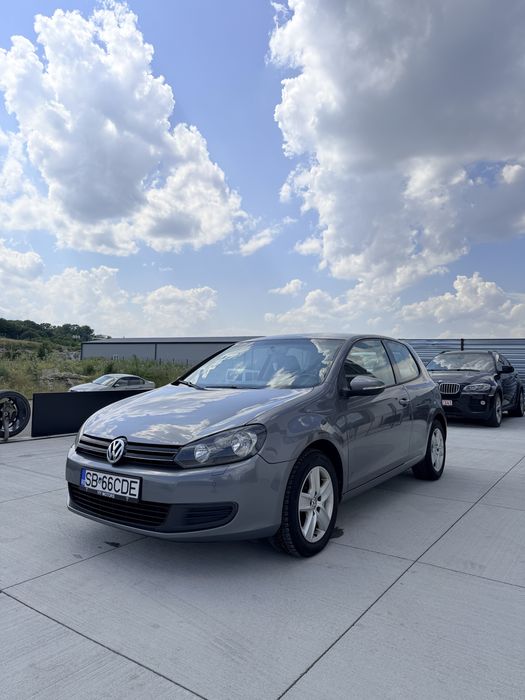 VOLKSWAGEN Golf 2009