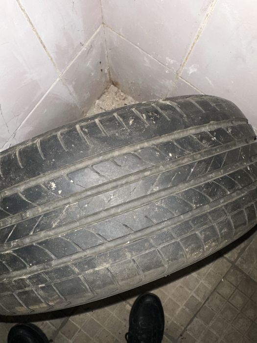 Прдам шину летнуюю