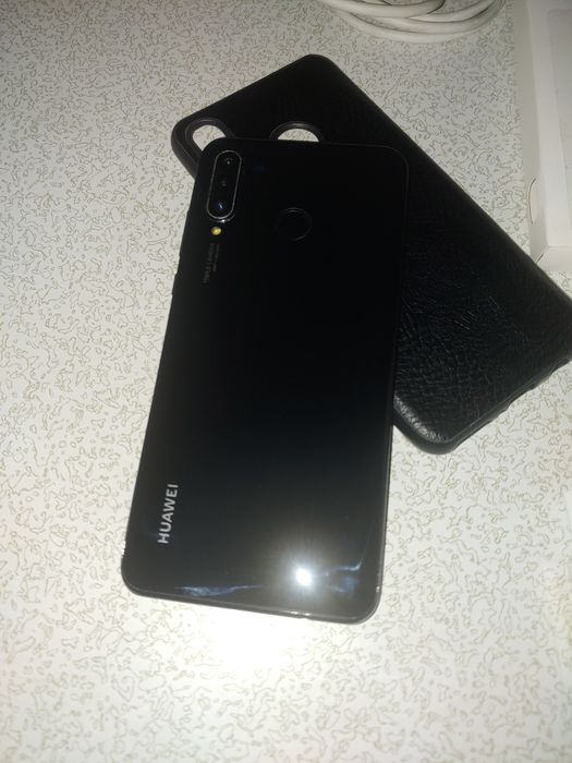 Huawei P30 lite 4/128gb sotiladi  yoki обмен