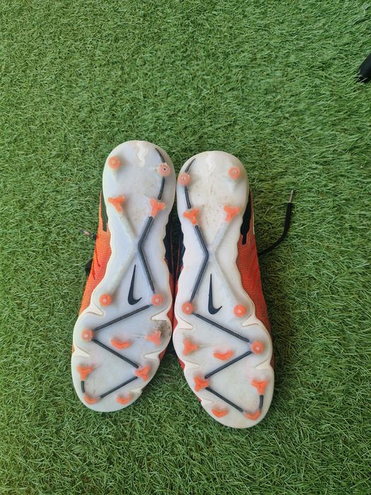 Ghete fotbal nike phantom  Gx 40