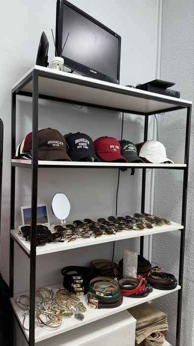 Аккалада бутик сатылады