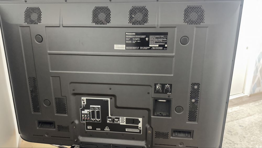 Panasonic Широкоформатный плазменный телевизор.