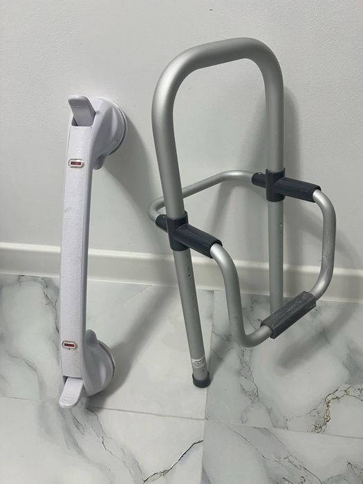 Поручни для ванны подходящие для пожилых людей