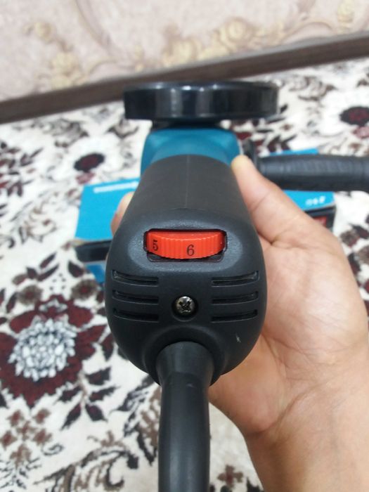 Майда болгарка Makita диск 125