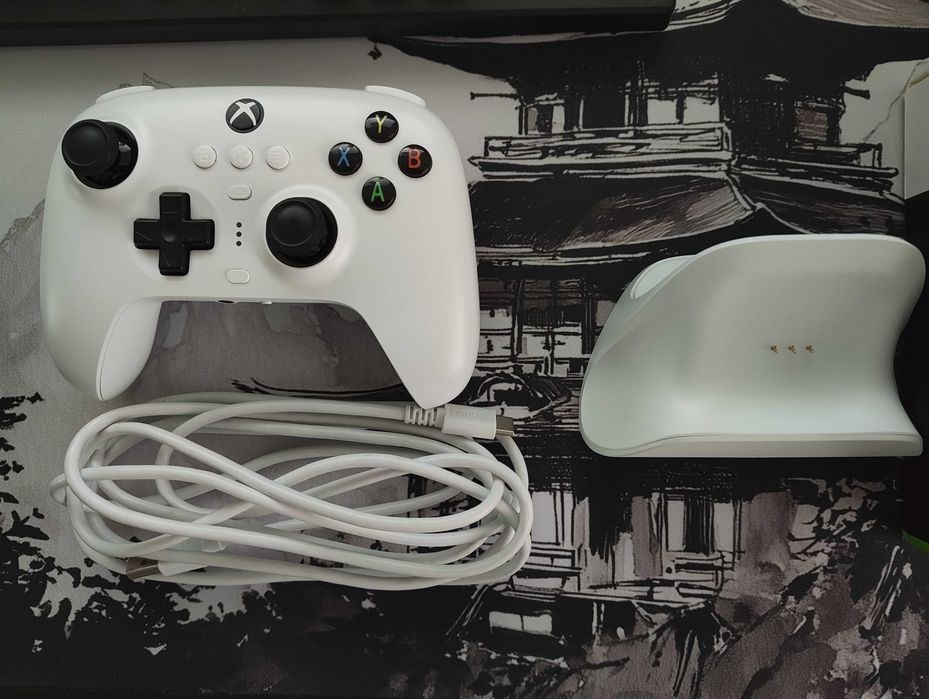 Продавам контролер :8BitDo - Ultimate 3-mode