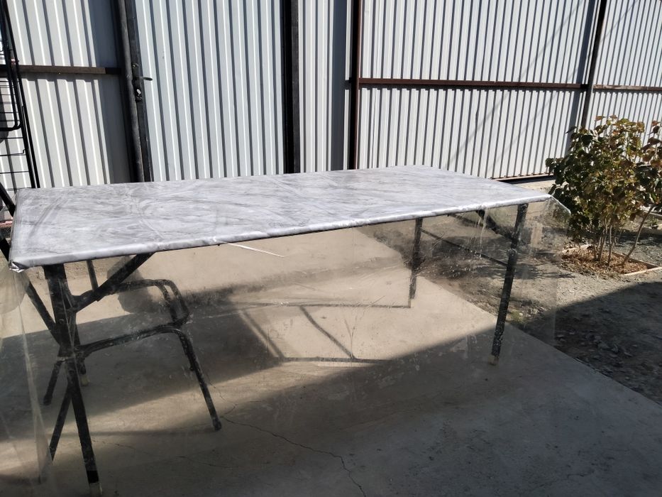 Продаётся Квадрат стол и стулья