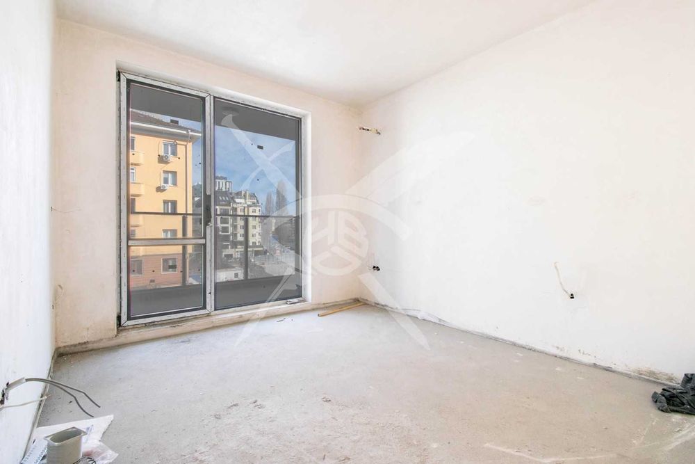 Двустаен апартамент в жк. Зона Б-5 № 101102