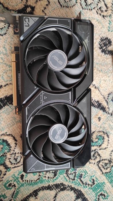 Продаю видеокарту NVIDIA GeForce RTX 4060 TI