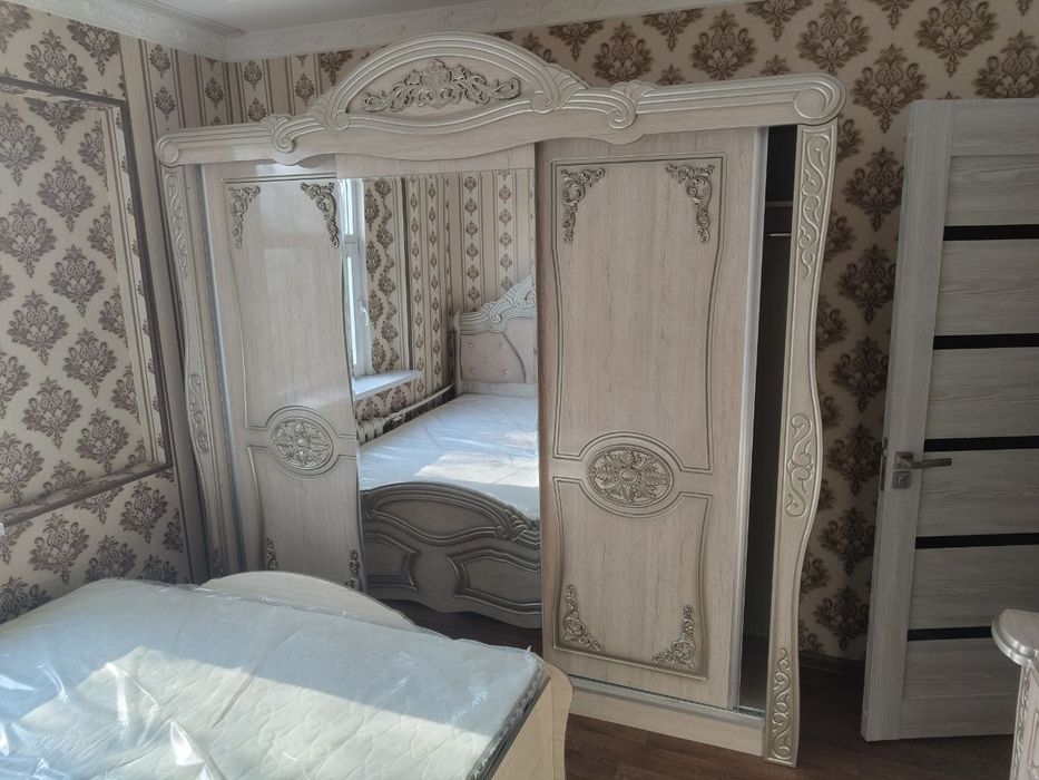 Спальный гарнитур.