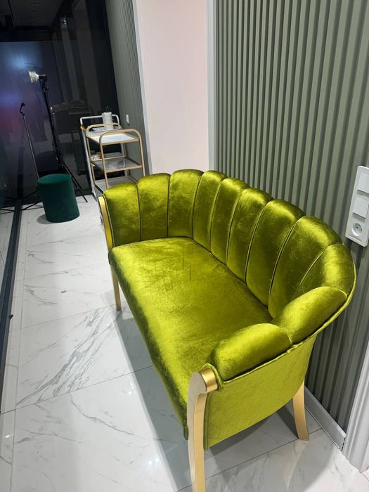 Divan Srochna  Sotiladi