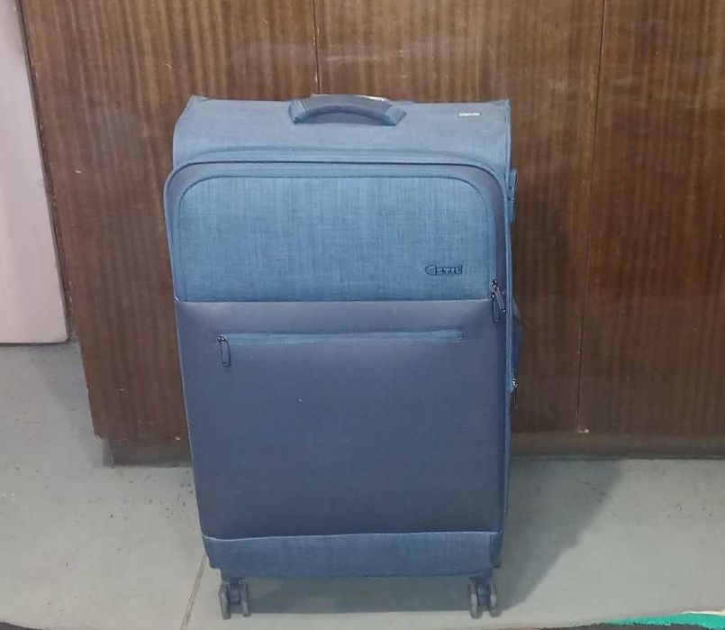 Куфар Estil модел TRIP