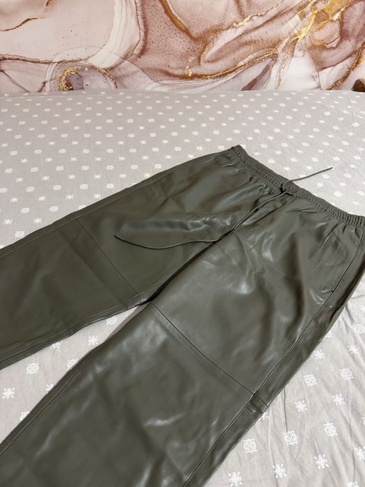 Pantaloni de piele MNG