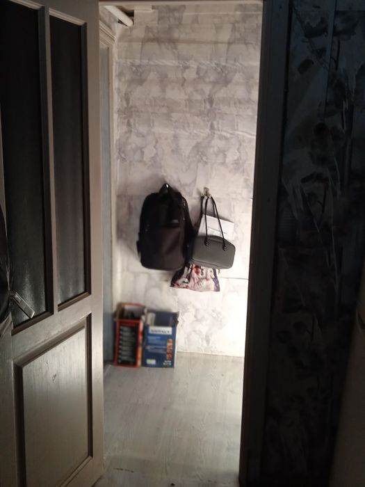 Продам дом. Бревенчатые.в рабочем поселке