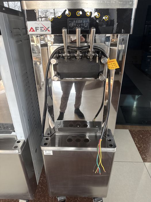 Frezer marojna aparat