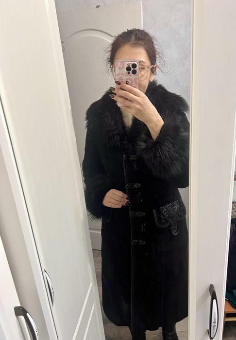 Теплая дубленка и шапка чернобурка