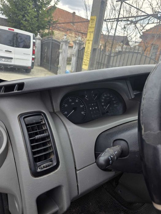 renault trafic 2002