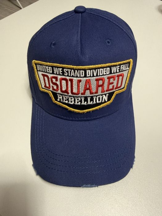 Шапка Dsquared нова