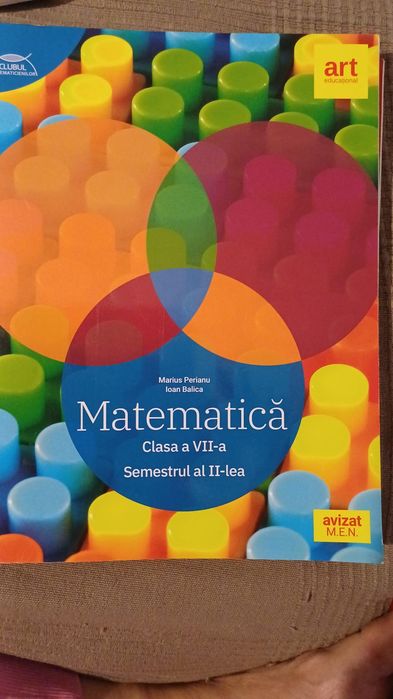 Vând cărți de matematica și limba romana!