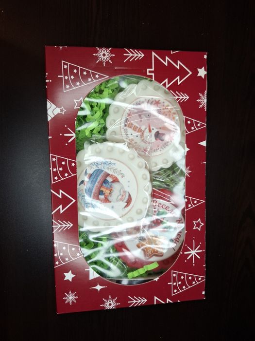 Персонализирани коледни маследни бисквити в кутия