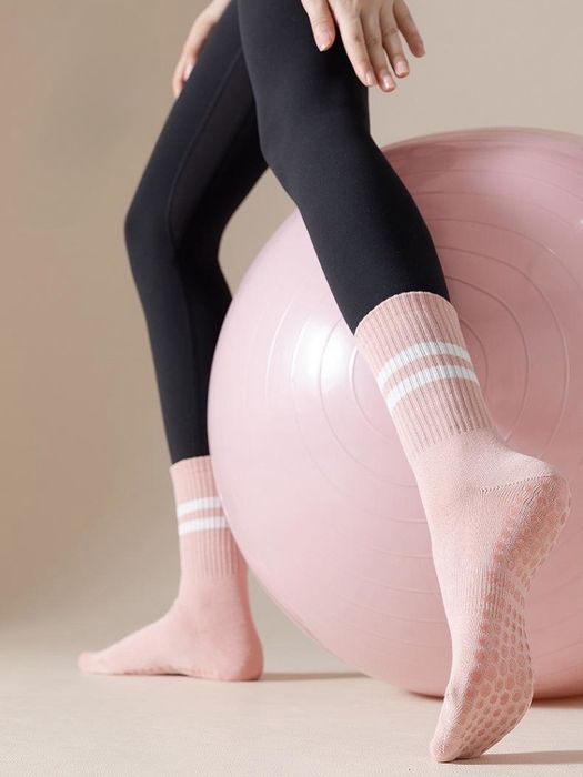 Спортни чорапи 3 чифта, анти плъзгащи , йога, пилатес, фитнес, танци
