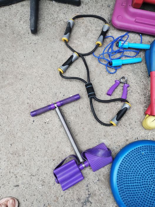 Продам спортивный инвентарь