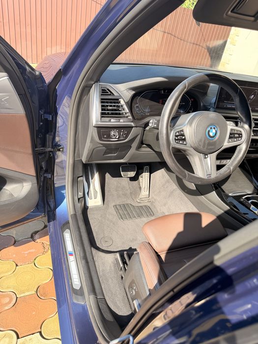 Ofer servicii de detailing auto