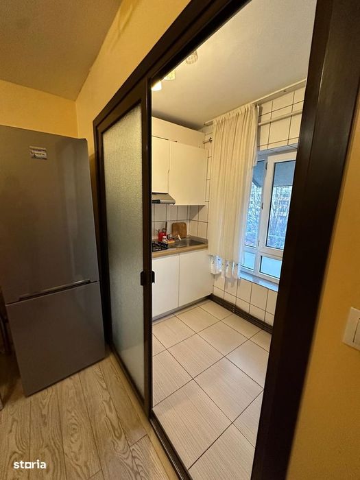 Apartament cu balcon/ 2 camere/  Zona Centrala /