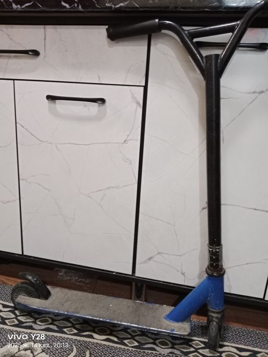 Самакаттар бар .1000