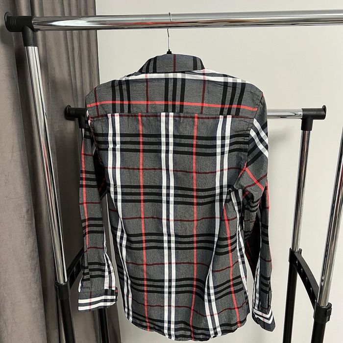 Camasa BURBERRY super calitate