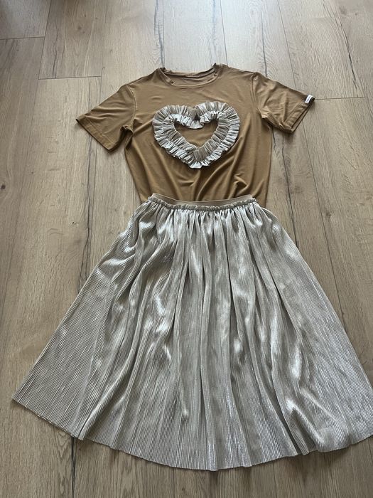 Комплект от пола и блуза