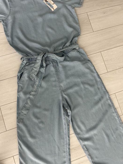 Дамски гащеризон размер М  и  дънки С размер