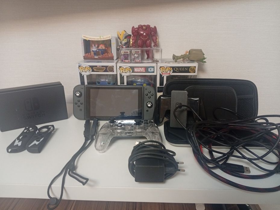 Нинтендо свитч со всеми принадлежностями