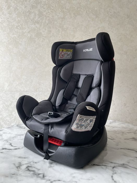 Детское автокресло KRUIZ.