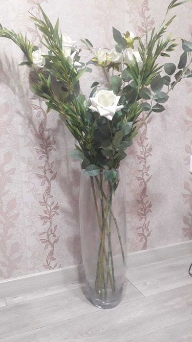 Ваза напольная с цветами