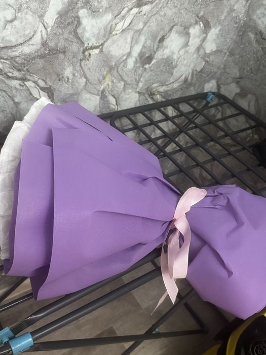 Цветы продается.