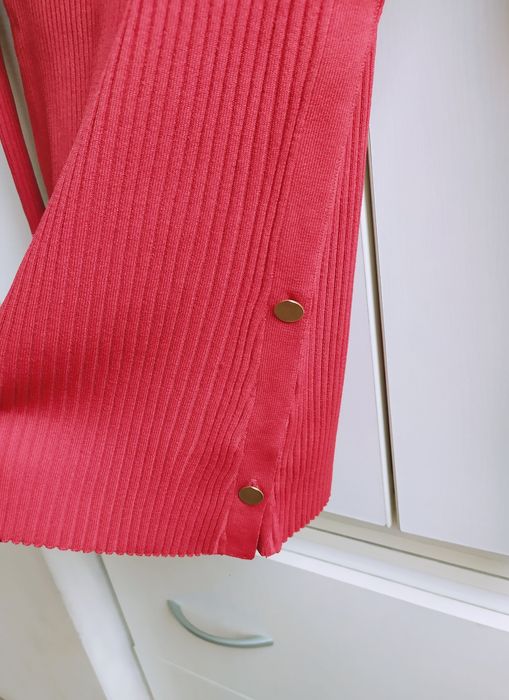 классные вещи кофты, топы