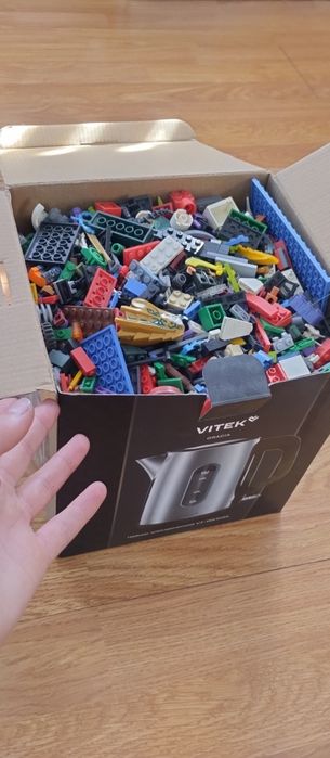 Продам детали Лего.