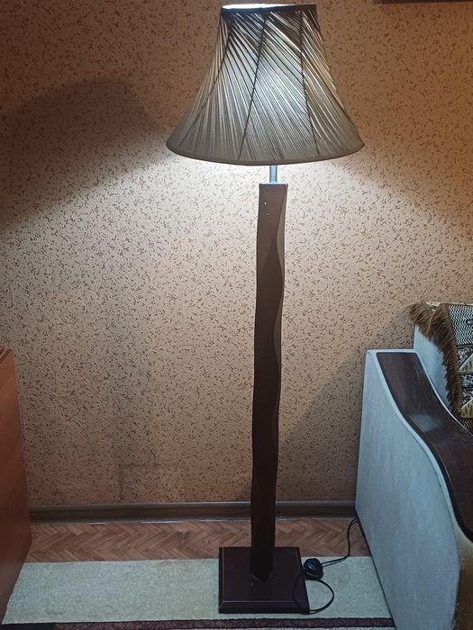 Торшер напольный б/у