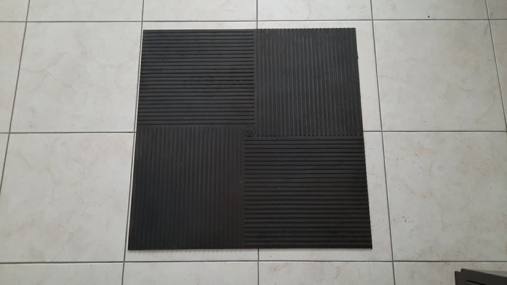 Коврик диэлектрический(50×50) или (75×75)