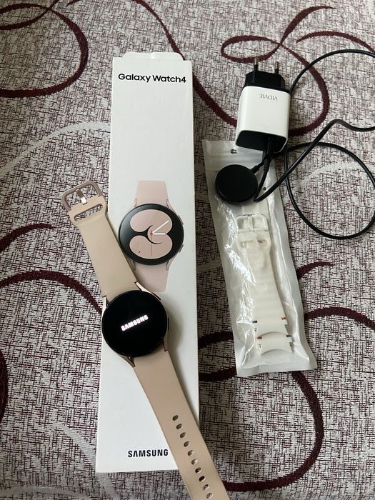 Продам часы Samsung Galaxy Watch 4
