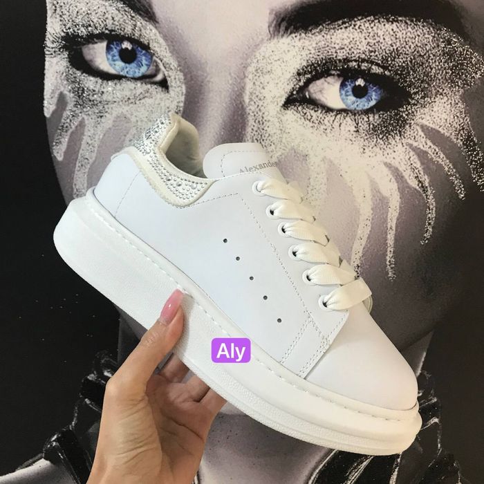 Adidasi dama Stoc limitat