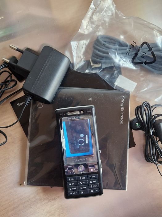 Telefon de colecție Sony Ericcson  K800i  Nou Full box impecabil