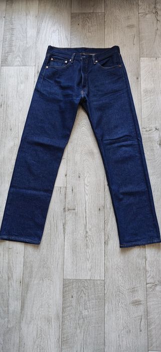 Продаются джинсы Levi's
