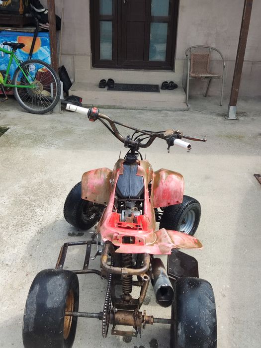 Vând sau schimb cu cross de 125, cititi descrierea