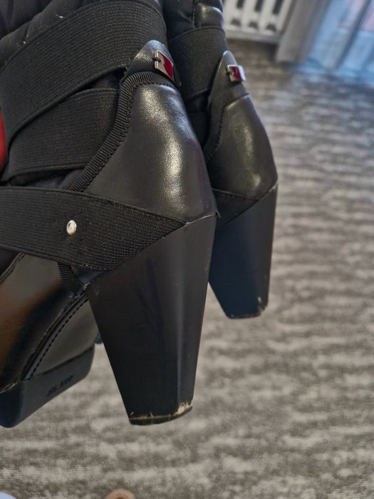 Боти Adidas 37номер